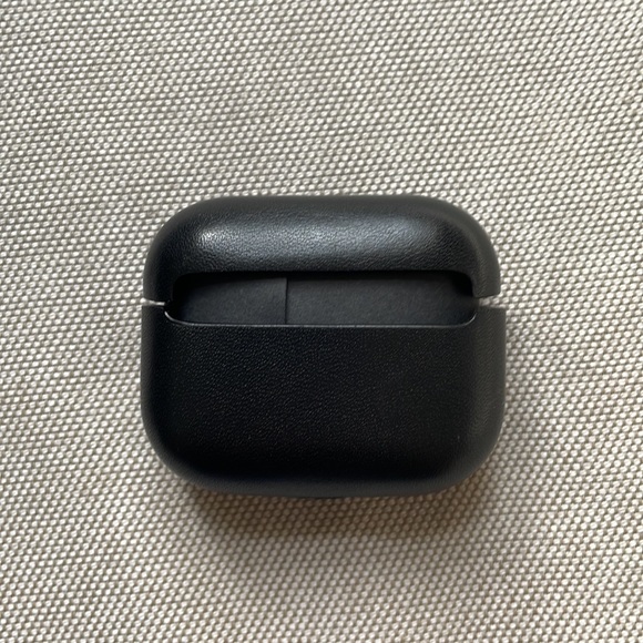 Paul Smith AirPods Pro case - Picture 5 of 6